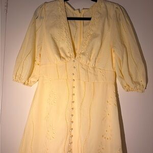 Chic Yellow Button-Down Maxi Dress